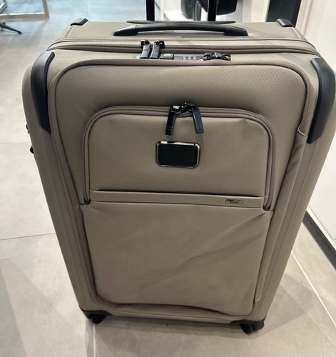 New tumi alpha medium - tumi, 26”