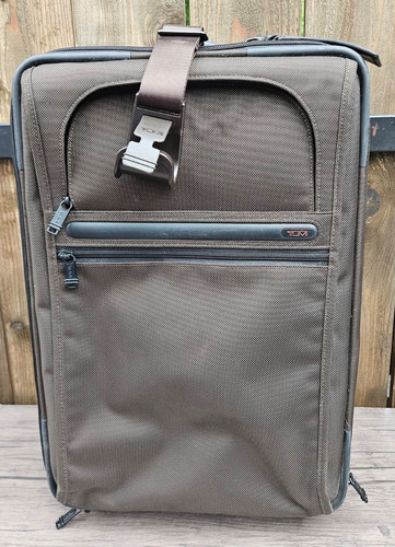 Tumi alpha wheeled - 2, 22"