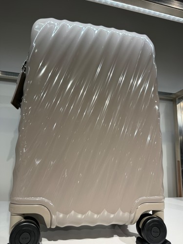 New tumi degree - tumi, 30.0”