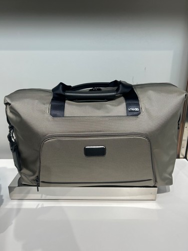 New tumi alpha - 18.5”, double